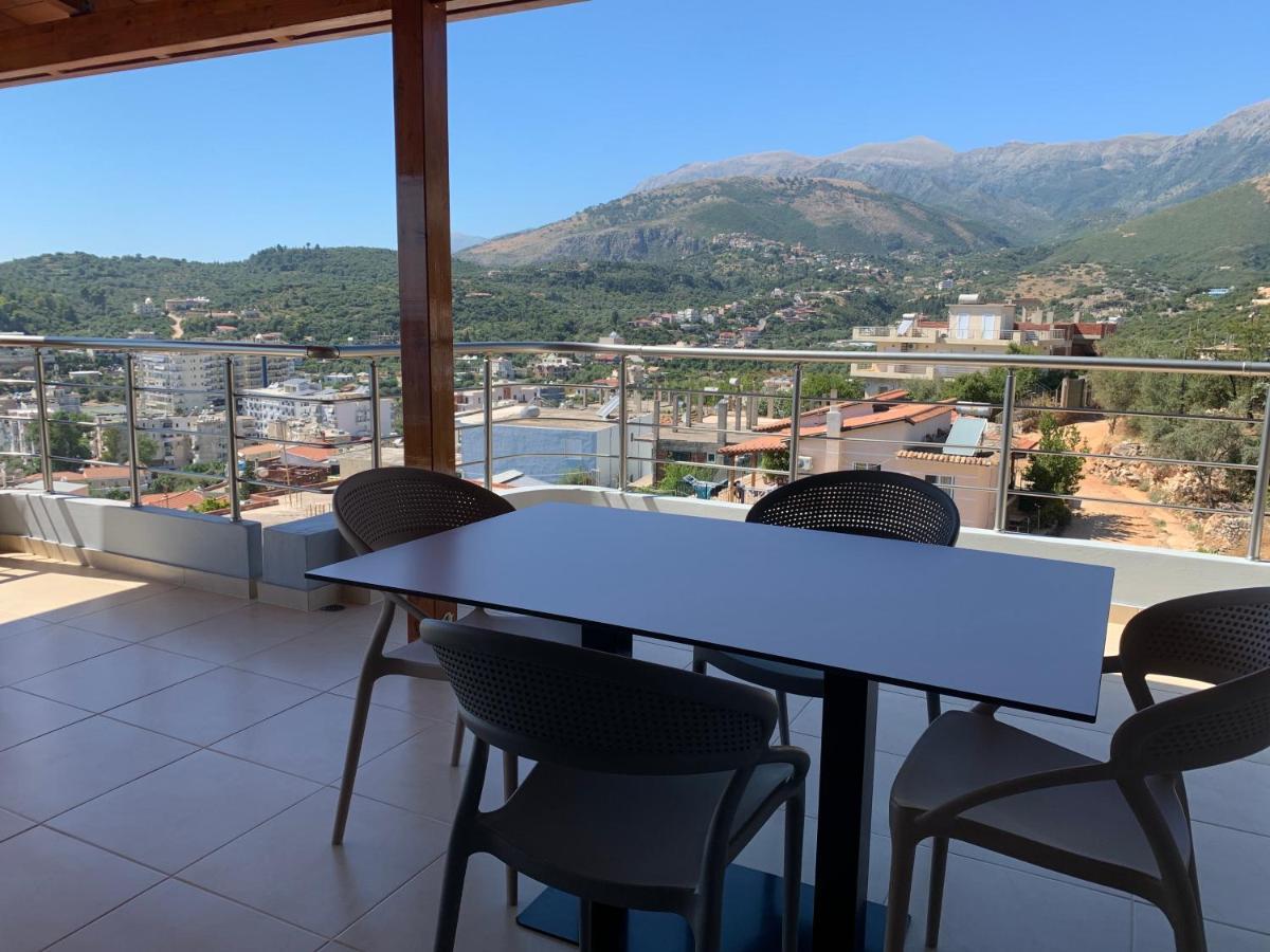G&g Zotos Appartement